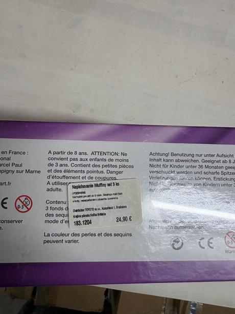 Napichovanie trblietavych koralok - muffiny, 