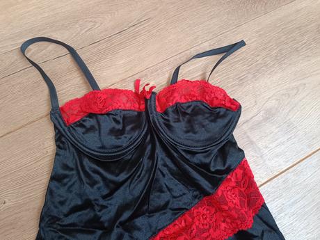 Cierno cervena kosielka xs, xs