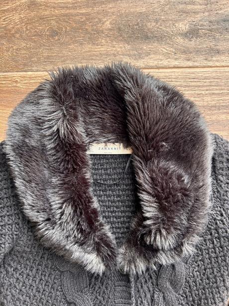 Zara sveter s kožušinkou s, zara,s