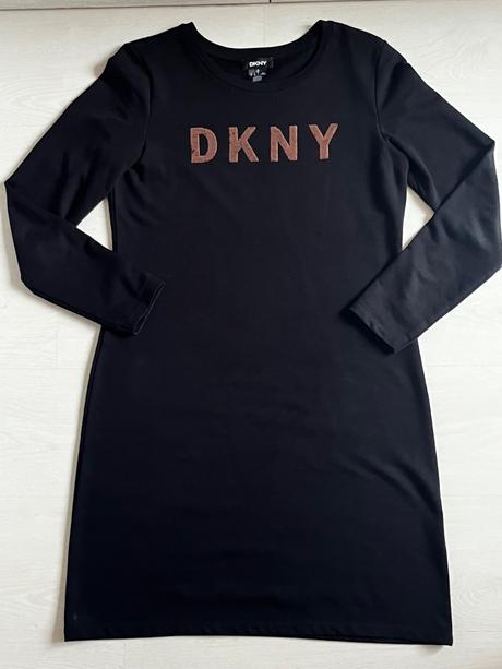 Značkové šaty, dkny,m