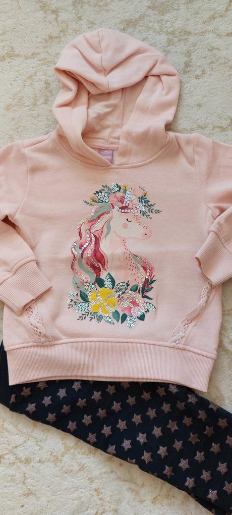 Mikinka s kapucňou, c&a,92