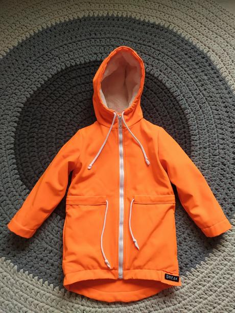 Zimní softshellová bunda podšitá beránkem, 110