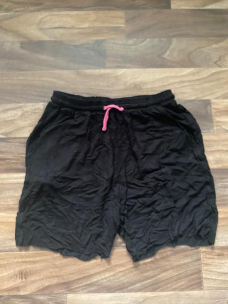 Balík oblečenia 134 (16ks), 122–134