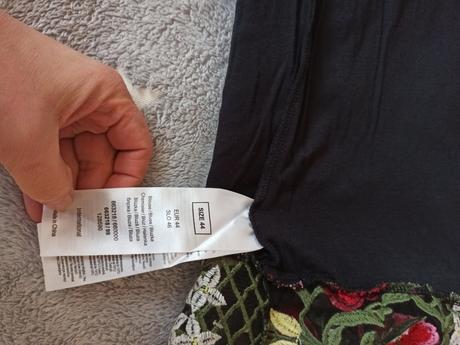 Nádherná vyšívaná blúzka top stav, orsay,44