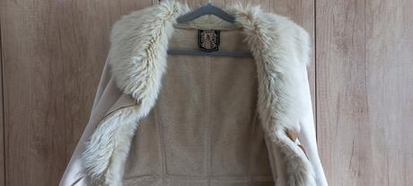 Zimný kožušinový kabát, 40