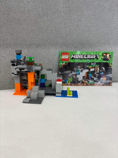 Lego minecraft 21141 jaskyňa so zombíkmi,