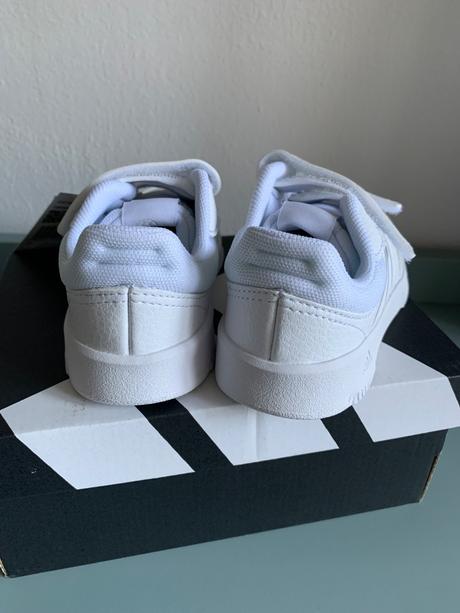 Tenisky na suchý zips, adidas,24 / 25 / 26