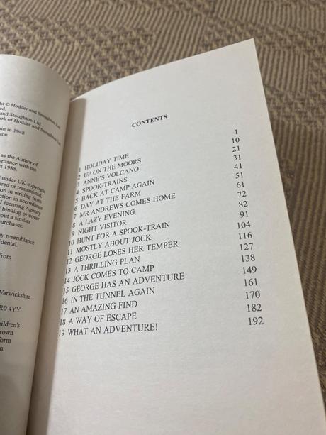 Enid blyton five go off to camp the famous five,