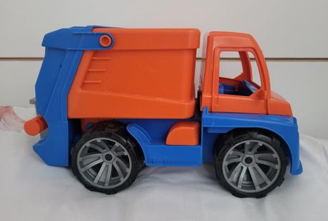 Lena truxx smetiarske auto, 