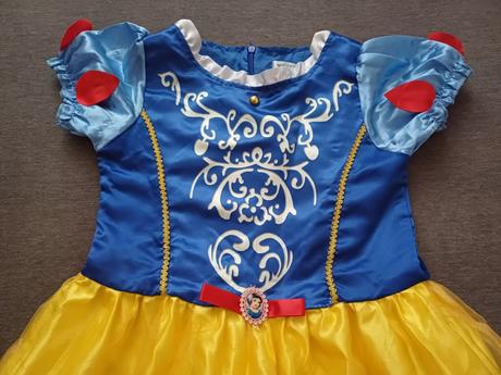Snehulienka - kostým,