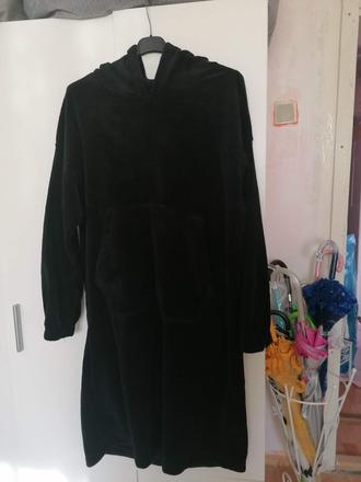 Plyšový kabát, hema