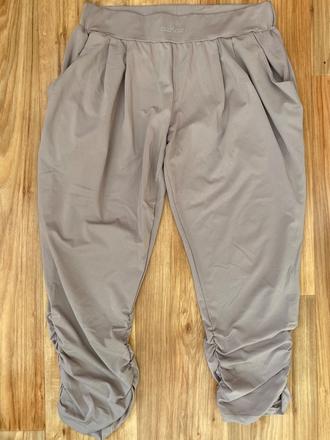 3/4 elegantné nohavice, m