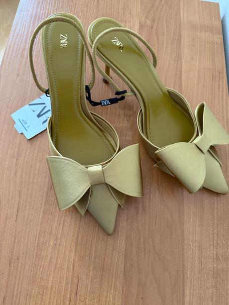 Krasne lodicky znacky zara ..nove s visackou, zara,38