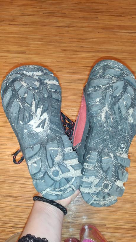 Turistické topánky, 30