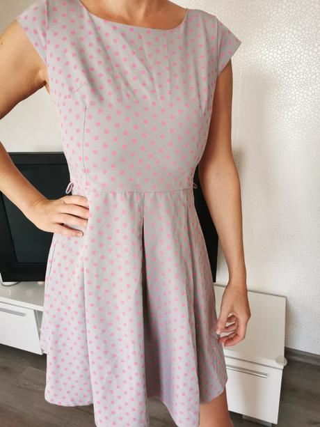 Šaty elegantné, 40