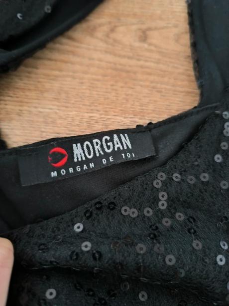 Šaty s trblietkami, s