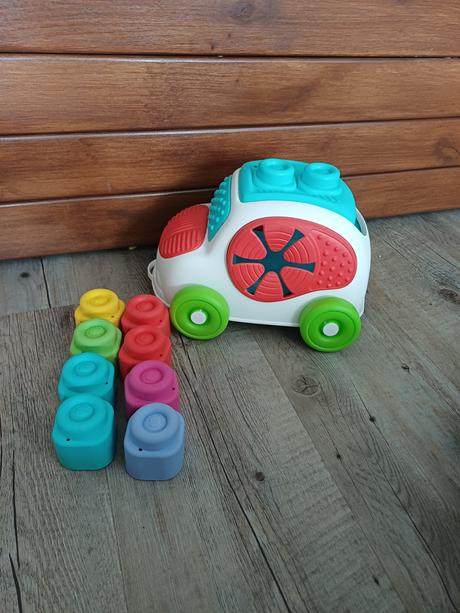 Clemmy auticko s mäkkými kockami, 