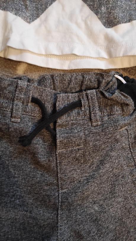 Balik nohavice a tricko na vek 1.5 roka, 86–98