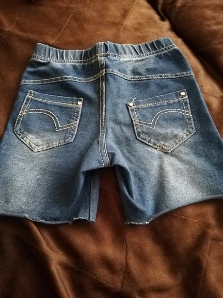 Sortky, 104