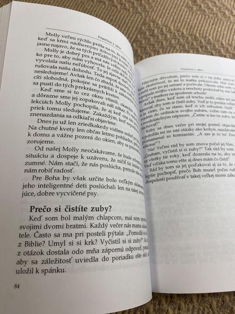 Náboženská literatúra iný pohľad na boha. sluhovia,