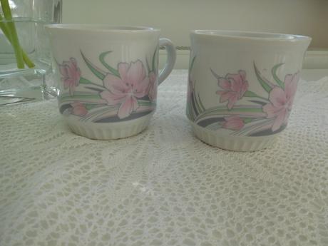 Šálka retro veľká 2 kusy, porcelán, 