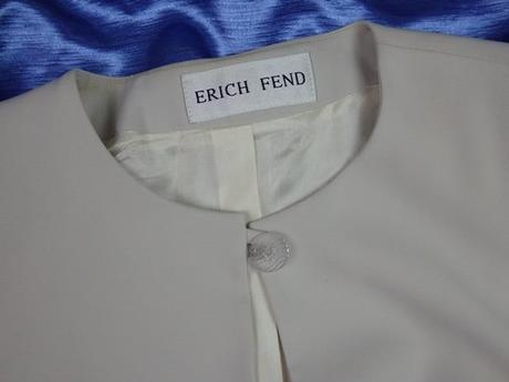 Luxusný sukňový kostým, 40