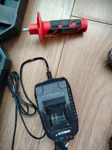 Priklepová vŕtačka, 