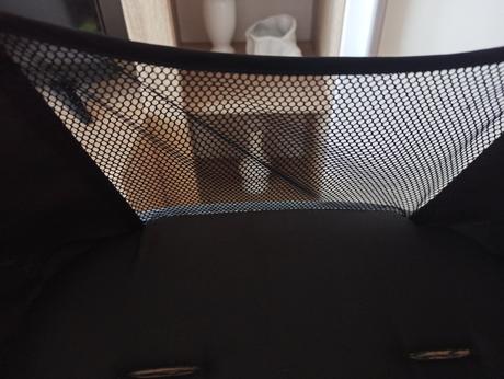 Sedacia časť na petite & mars street, petite&mars,petite&mars street