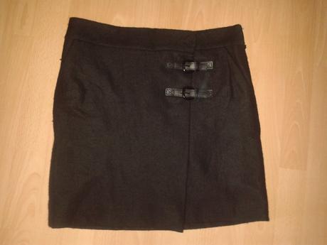 Tepla cierna sukna, 38