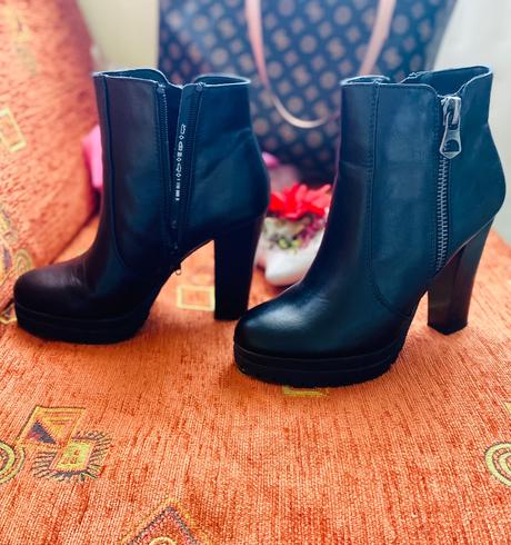 Čižmy 37 sedia na 36 na 23,5 cm nohu, 37