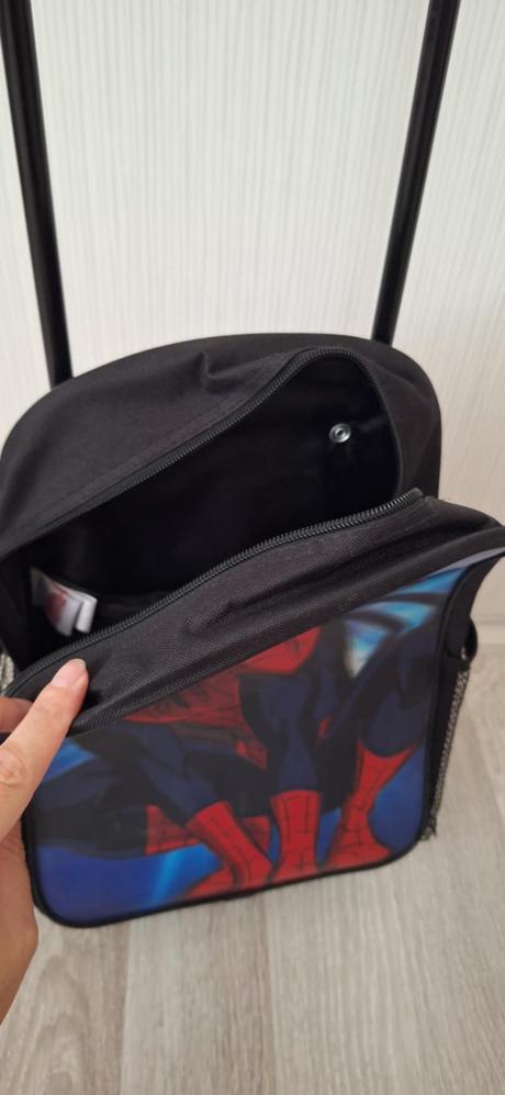Batoh,taška na kolieskach + deka spiderman, 