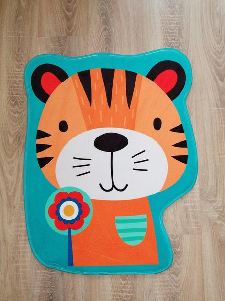 Mäkkučký koberček, 