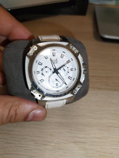 Predávam krásne hodinky,