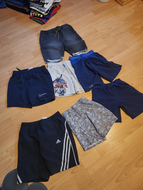 Veľký balík oblečenia pre chlapca 134-140, 140–152
