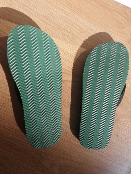 Letné šľapky - žabky, 38