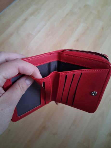 Peňaženka, lara bags