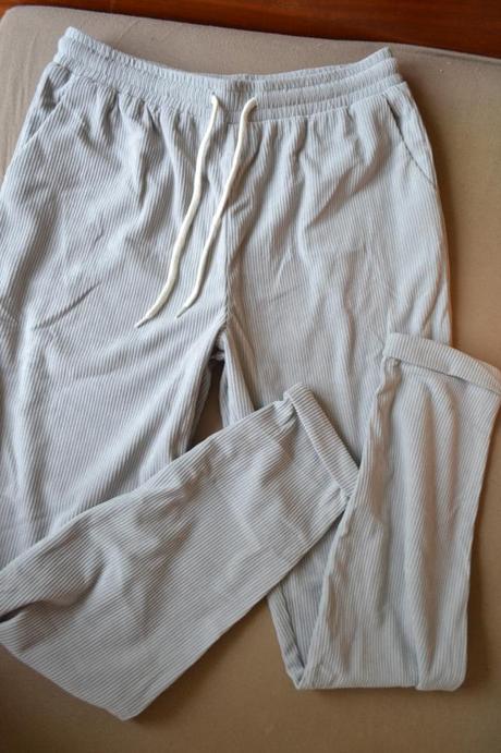 Vymakané menčestrove nohavice s/m, m