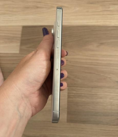 Iphone 16 pro max 256 gb, bateria 98 percent, apple