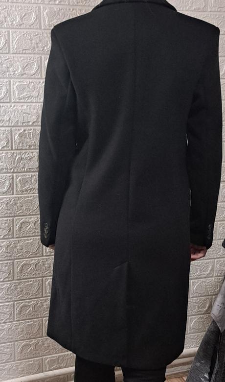 Čierný kabát, amisu,s