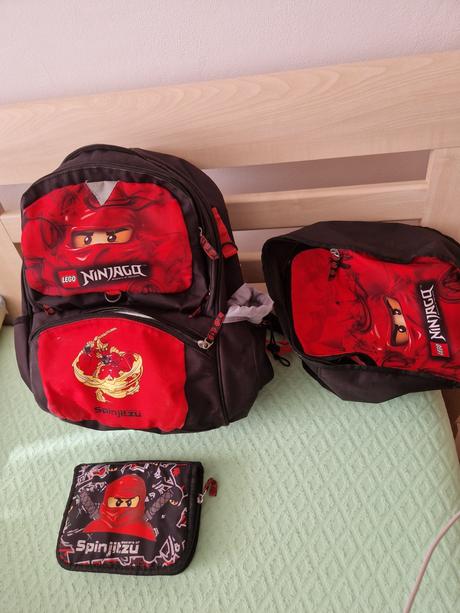 Skolska taska lego ninjago,