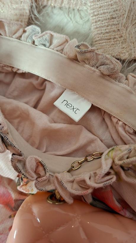 Next outfit, next,110