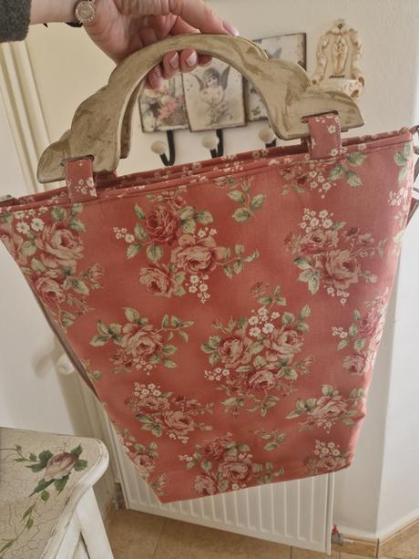 Rucne vyrábaná taška, 