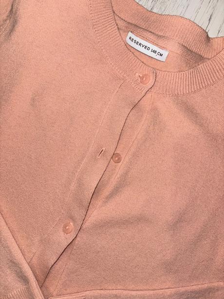 Krásny svetrík, reserved,140