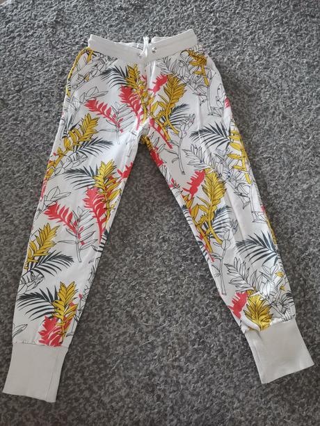 Tepláky, cena spolu, 140