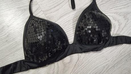 Flitrova podprsenka, 80