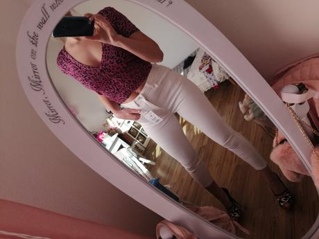 Ružový svetrík animal vzor crop top, h&m,s