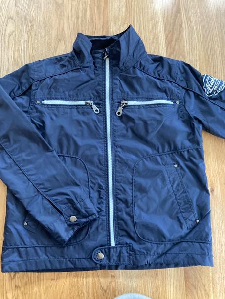 Prechodná bundicka, 122