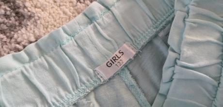 Mentolové šortky s vílou, 122