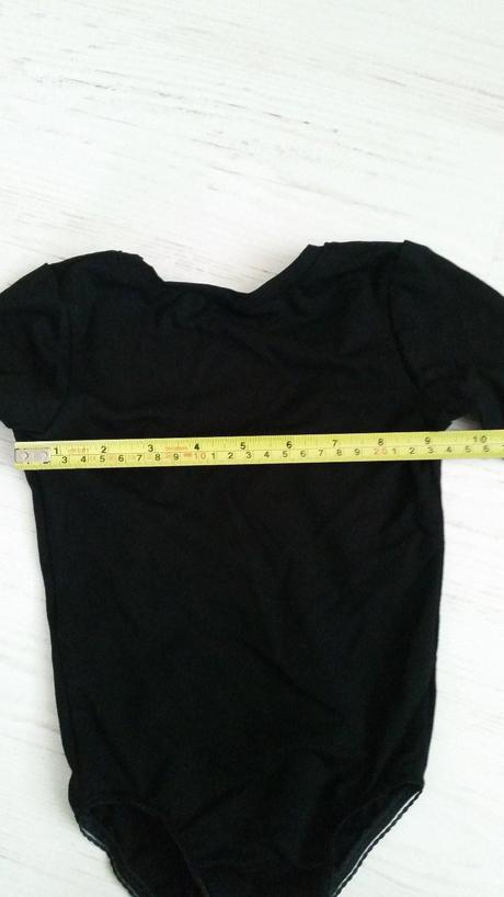 Body s vykrojenym chrbtom, 86