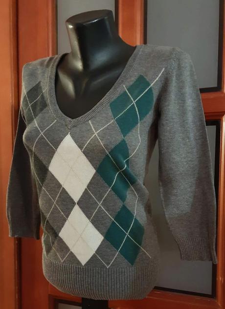 Predám  dámsky svetrík veľ.m, m